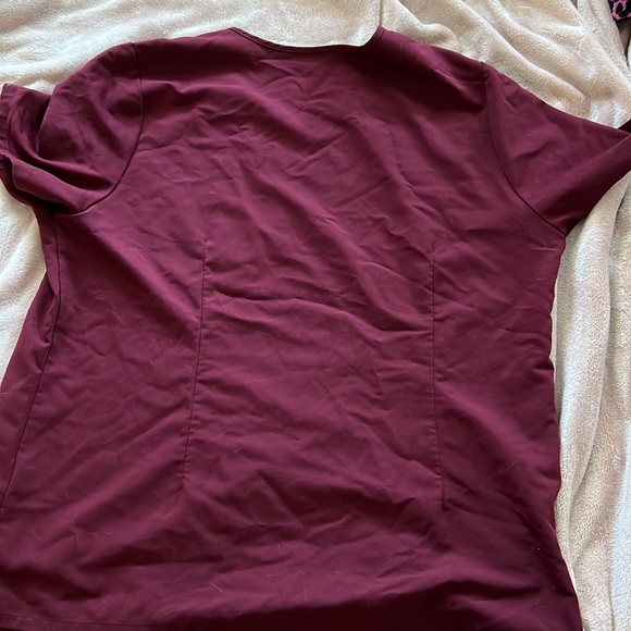 Figs maroon set - Picture 5 of 6